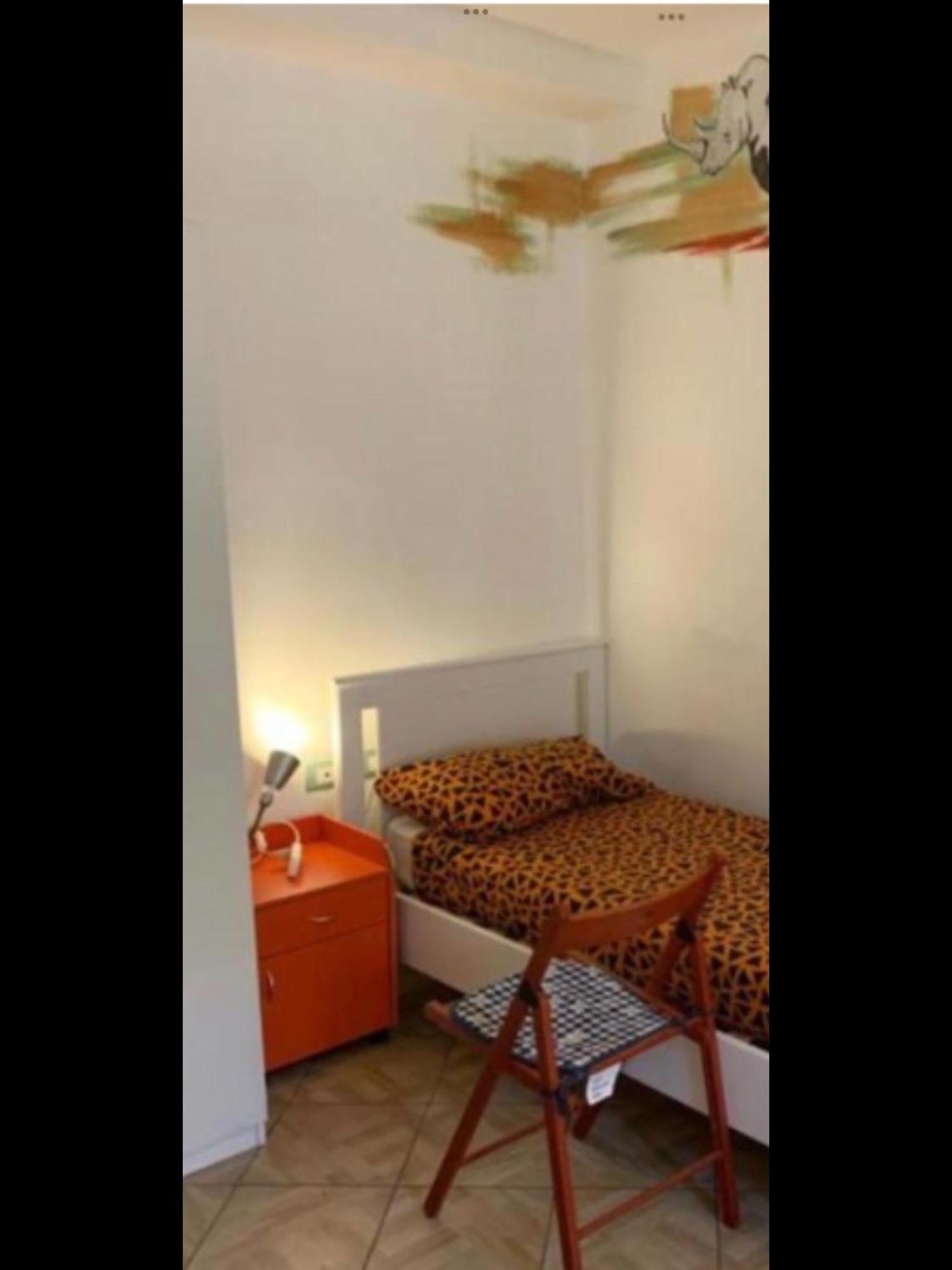 Bed and Breakfast Backpackers House Bolonia Exterior foto